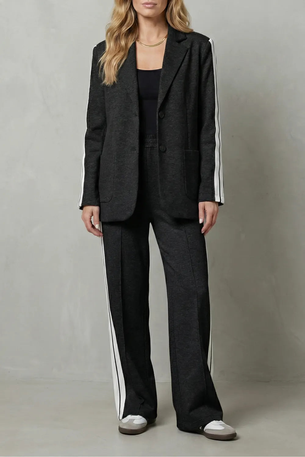 Sporty tailored contrast – Two piece set