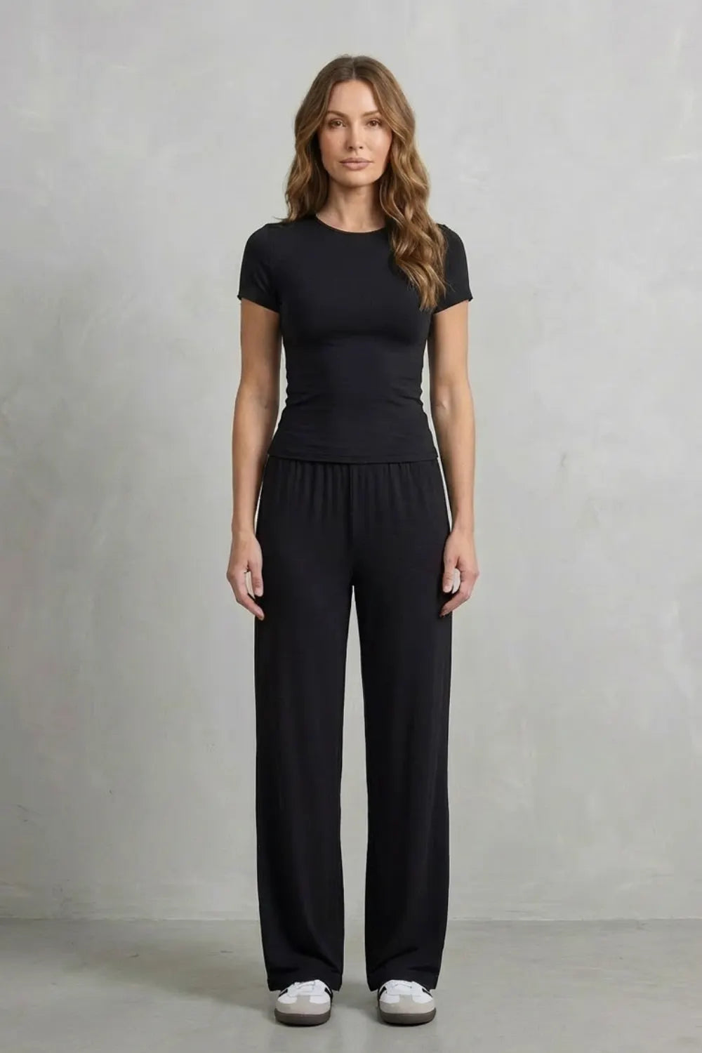 Sleek Simplicity – Pure Color Wide-Leg Pants Suit