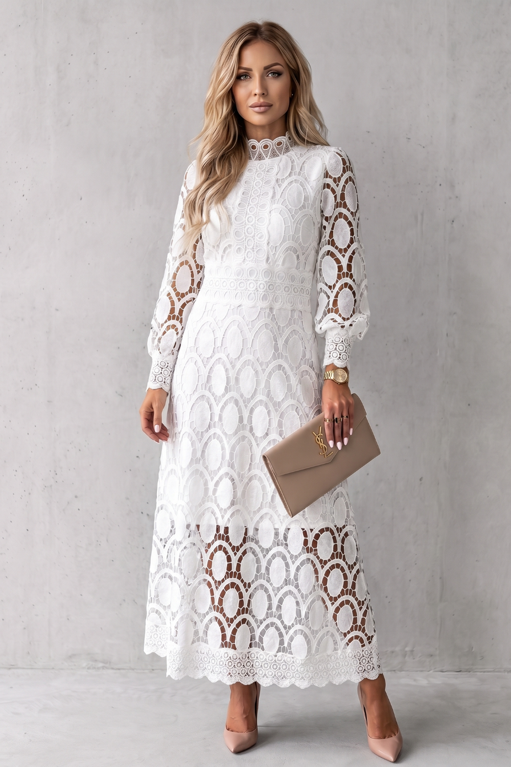 Intricate lace elegance – Midi dress