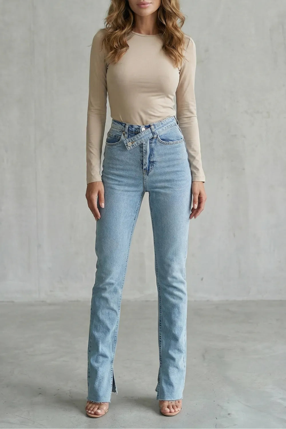 Cross waist detail – Straight leg jeans