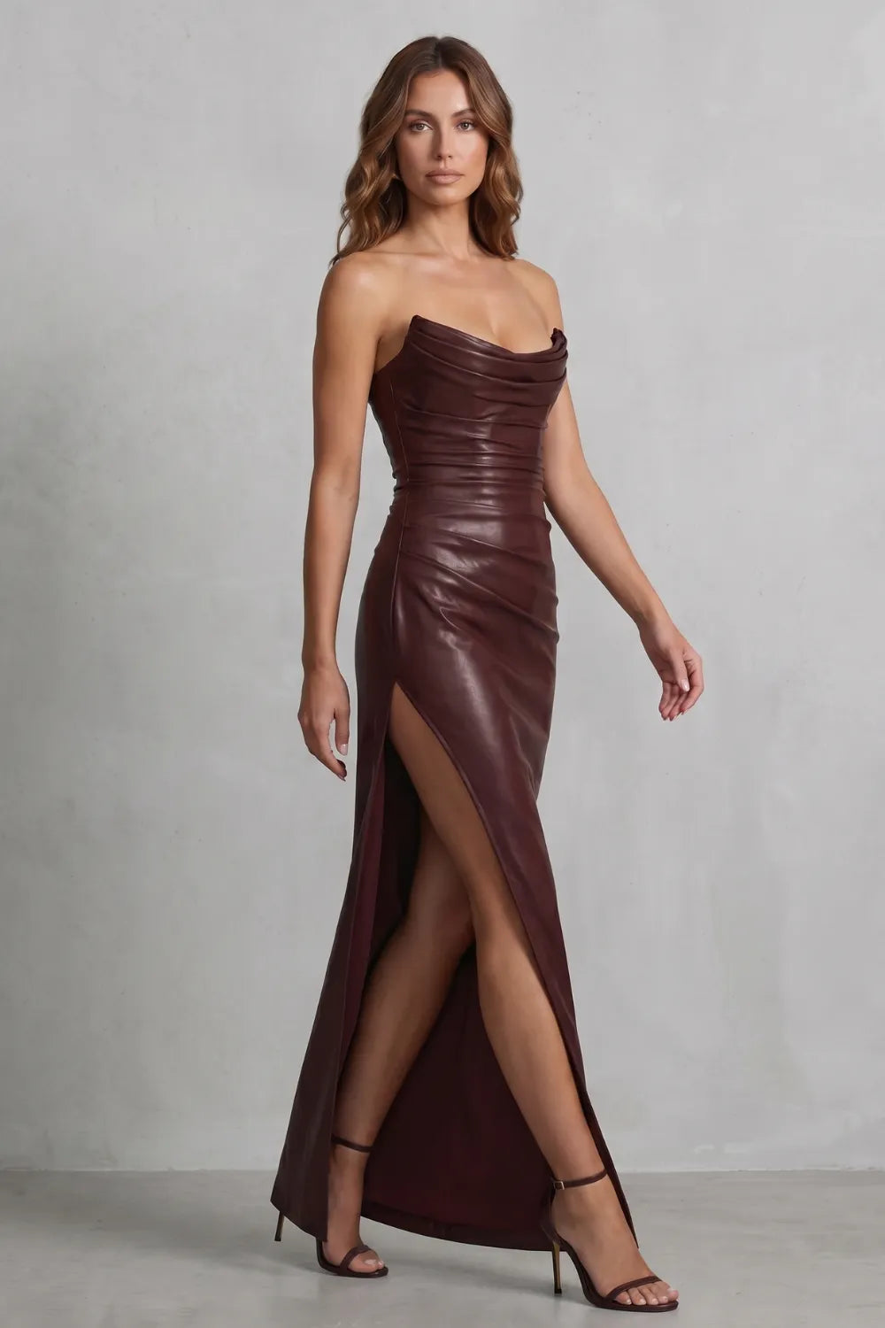 Sculpted faux leather – Maxi dress
