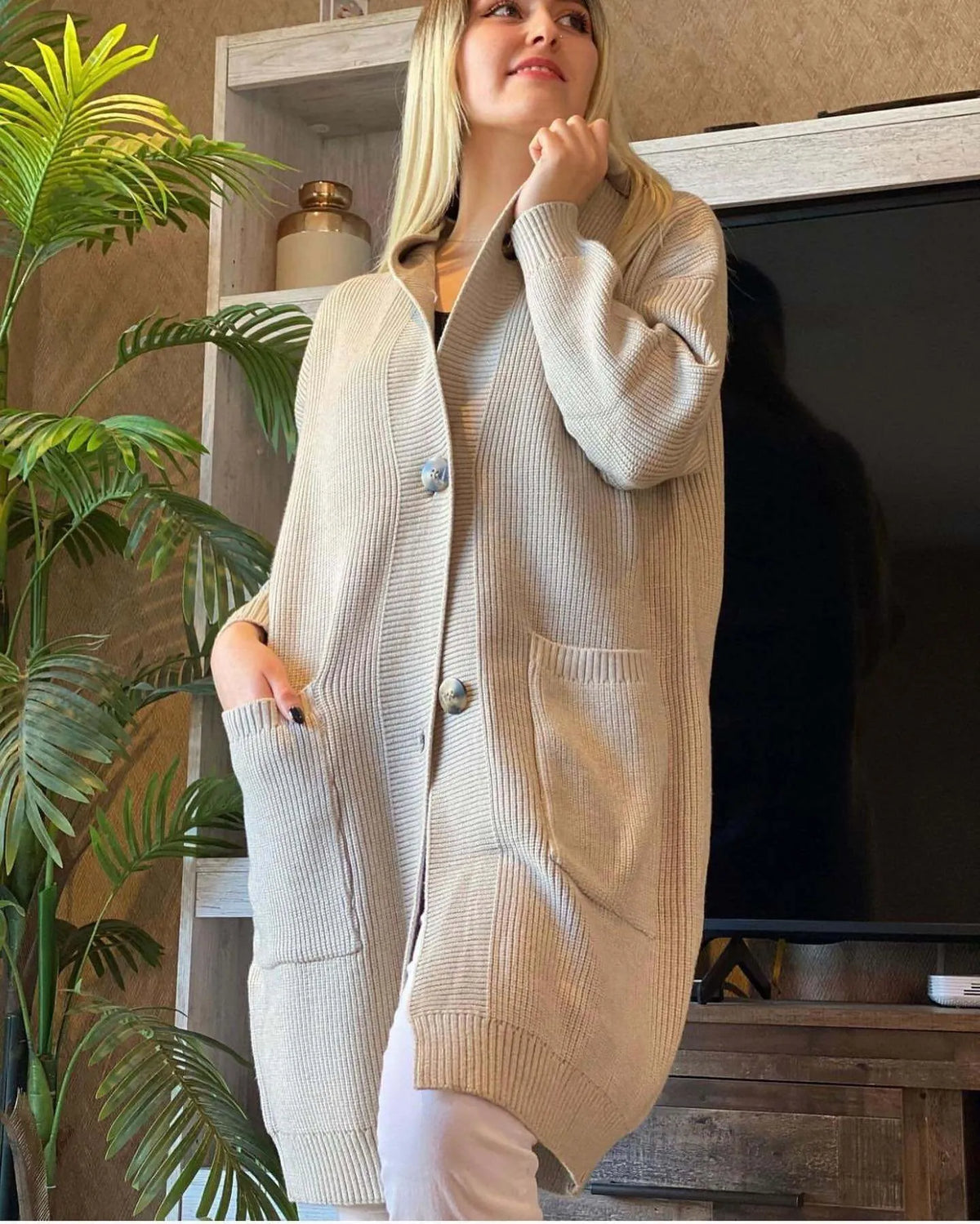 Women's Casual Solid Color Mid-length Knitted Jacket