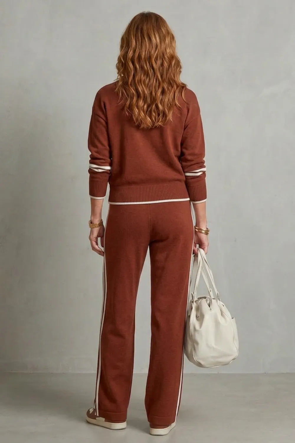 Sporty contrast trim – Lounge set