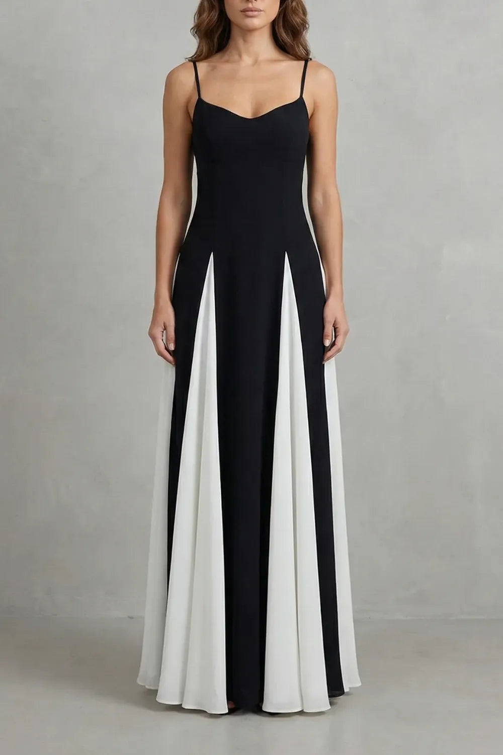 Modern contrast – Women’s Elegant Maxi Dress
