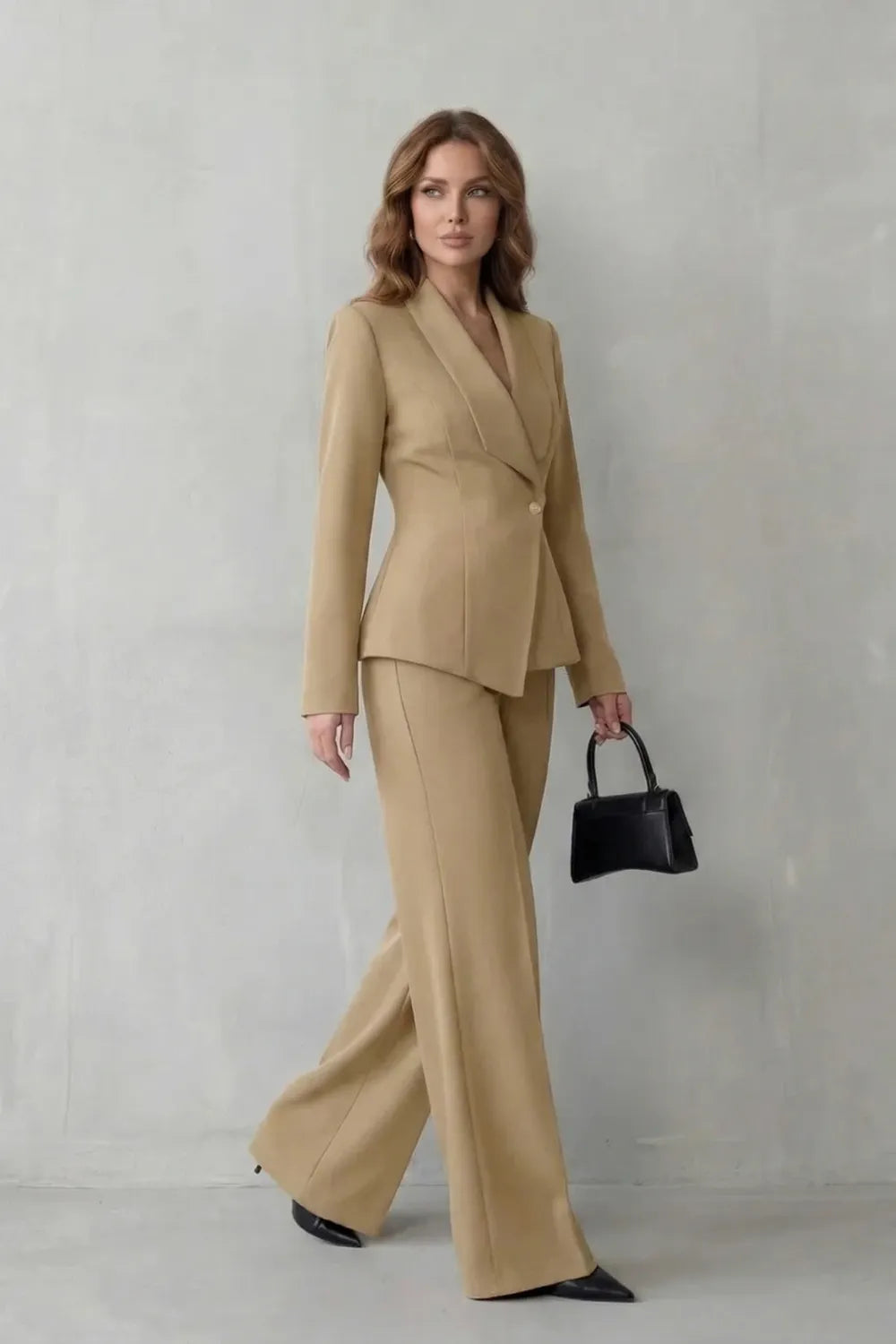 Sculpted waist – Tailored suit set