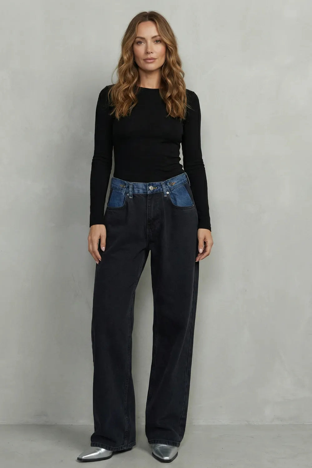 Tri-fold waistband detail – Straight leg jeans