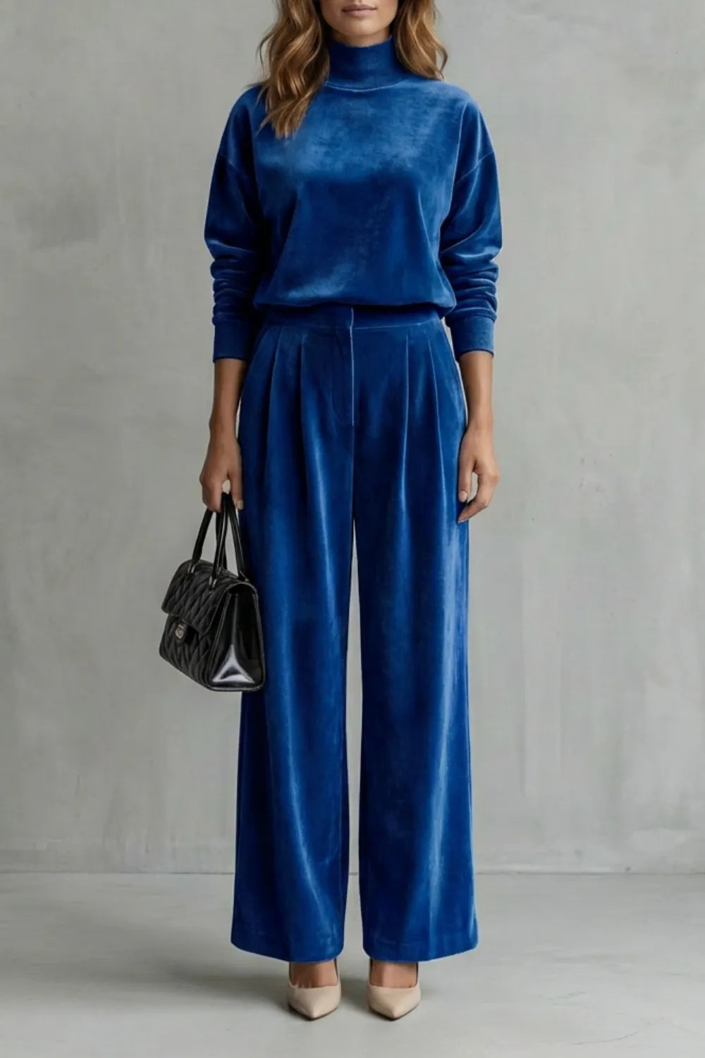Luxe Velour Elegance – Two-Piece Lounge Set