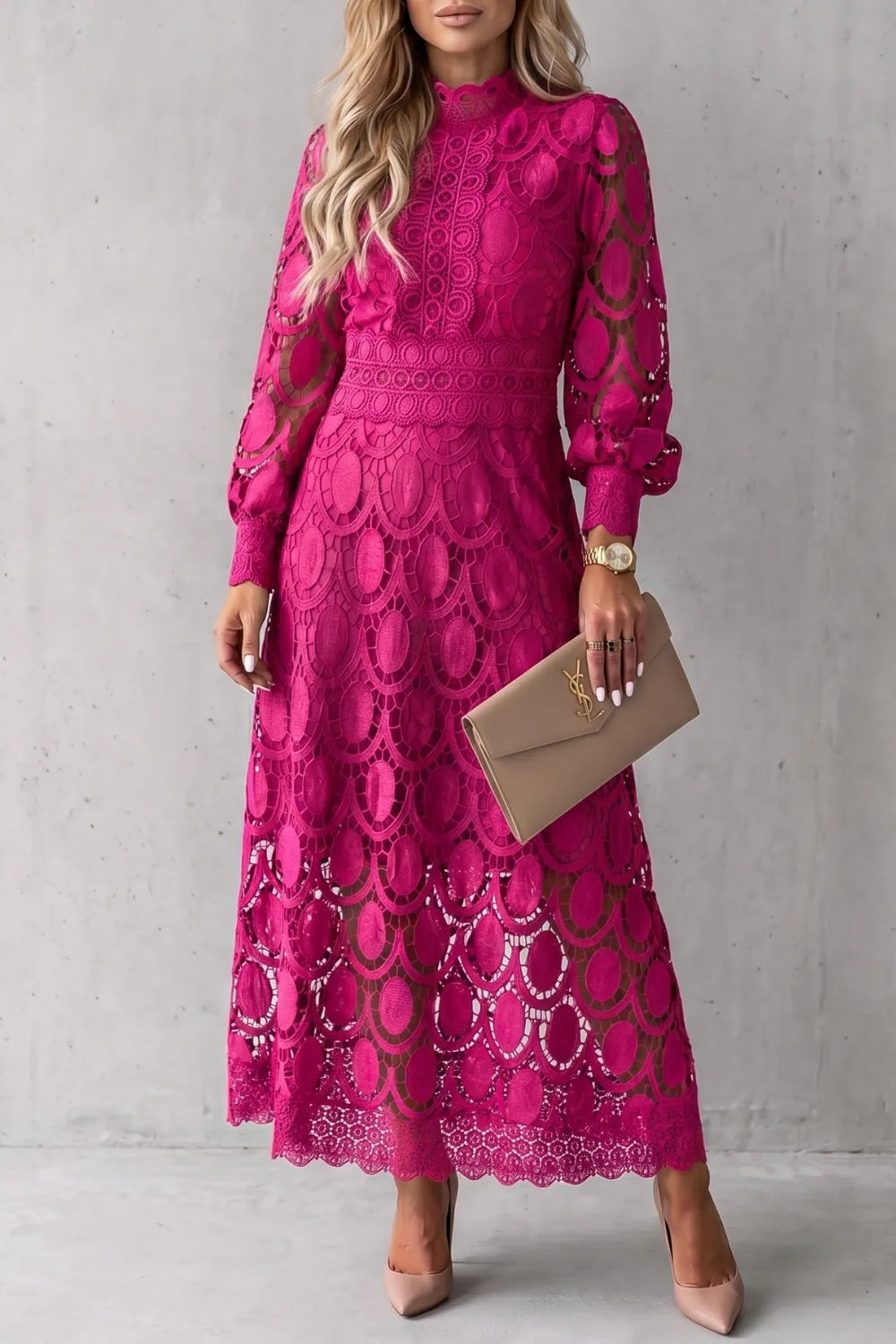Intricate lace elegance – Midi dress