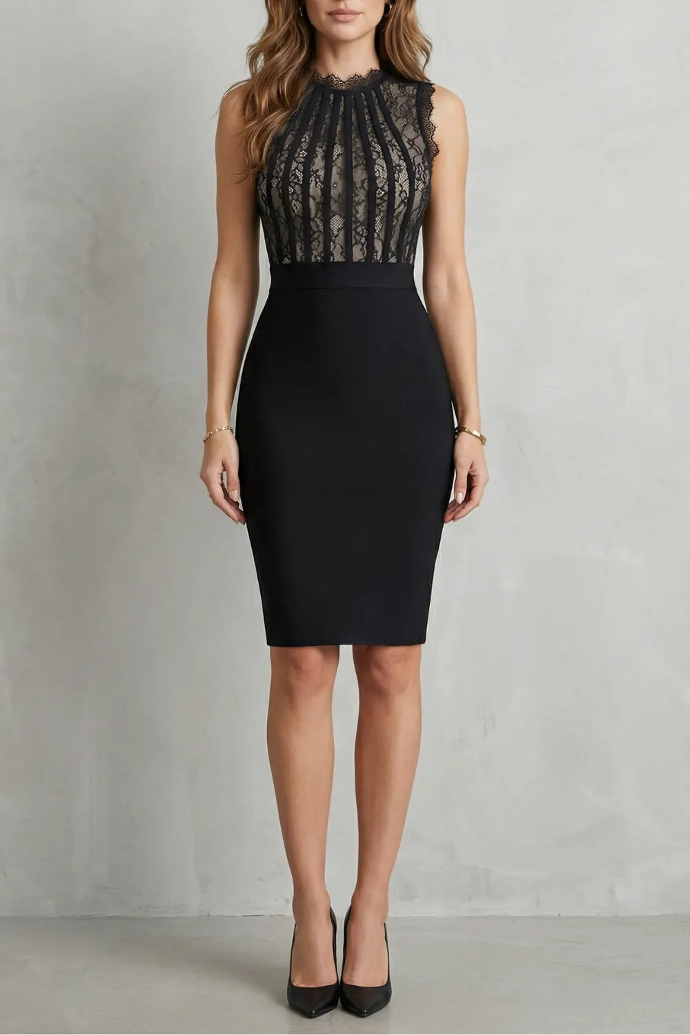 Lace bodycon elegance – Mini dress