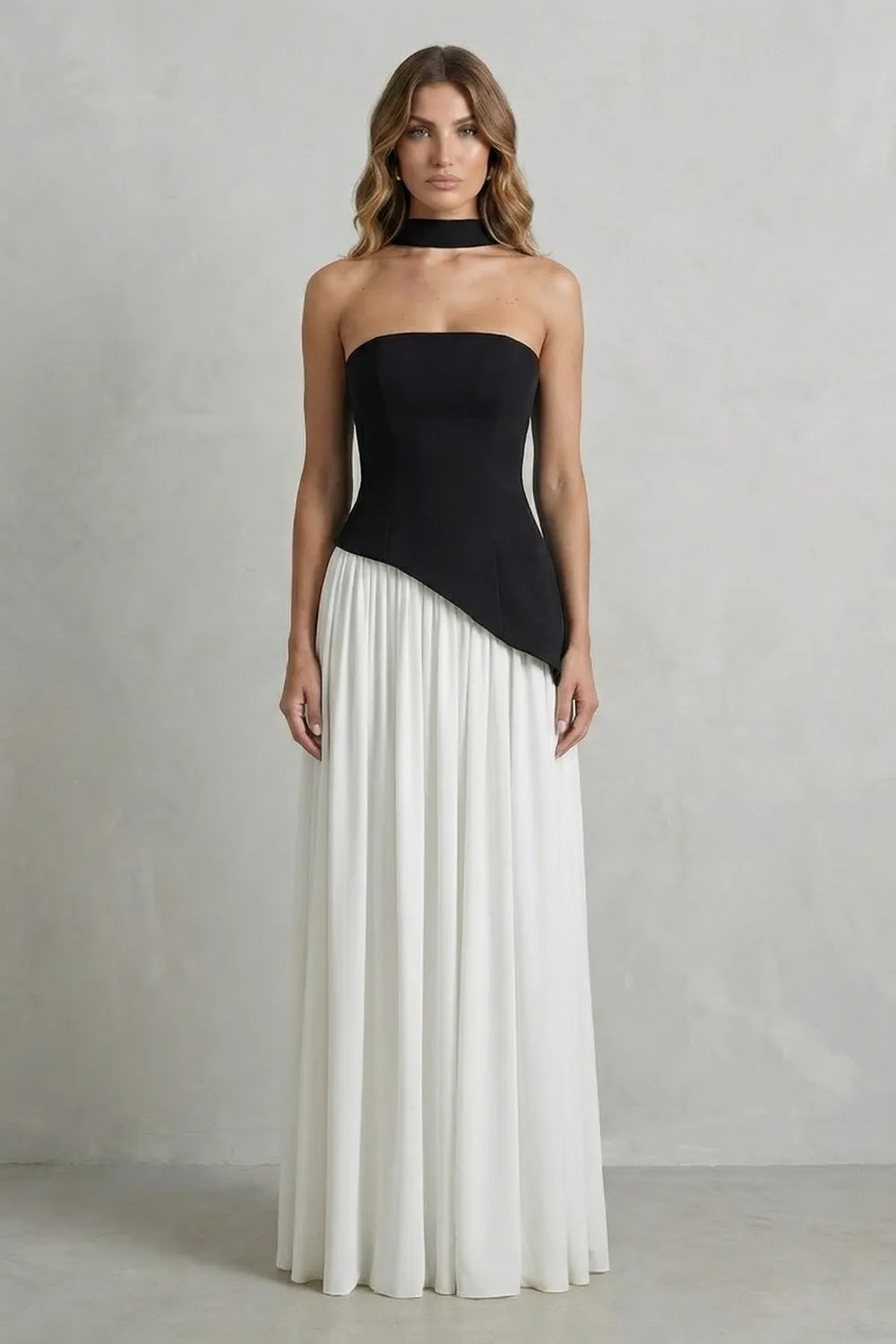 Sculpted draped slit – Strapless maxi dress