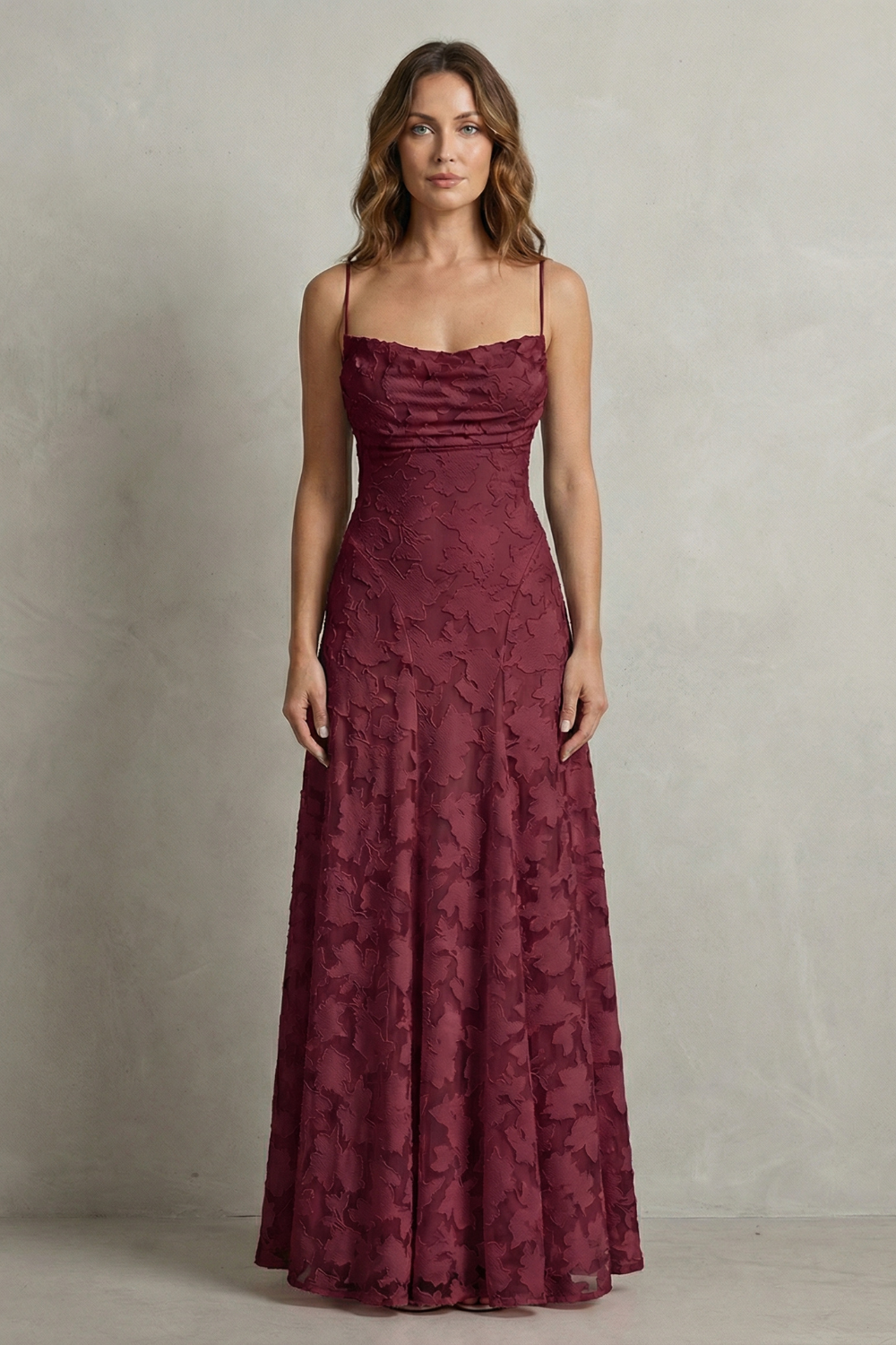 Romantic floral silhouette – Sleeveless maxi dress