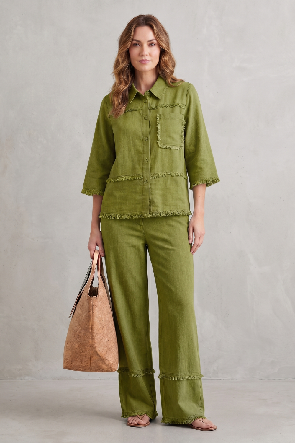 Relaxed linen-inspired style – Trouser set