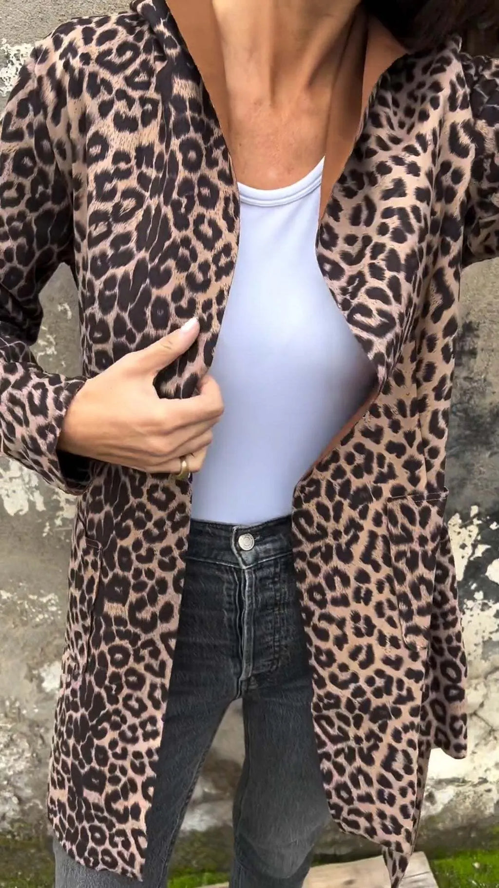 Women's Autumn and Winter Hooded Leopard Print Long-sleeved Casual Jacket