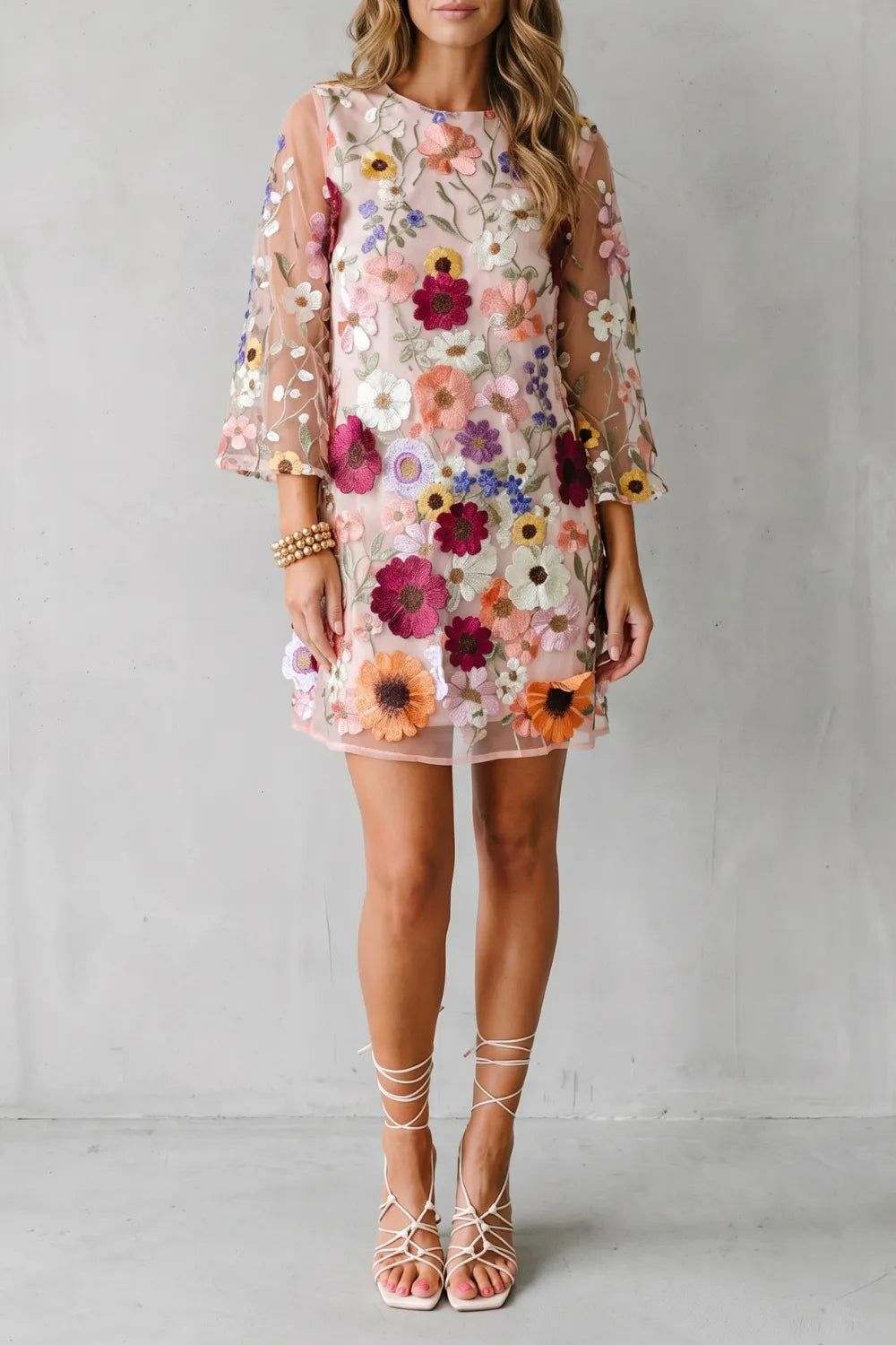 Embroidered floral allure – Mini dress