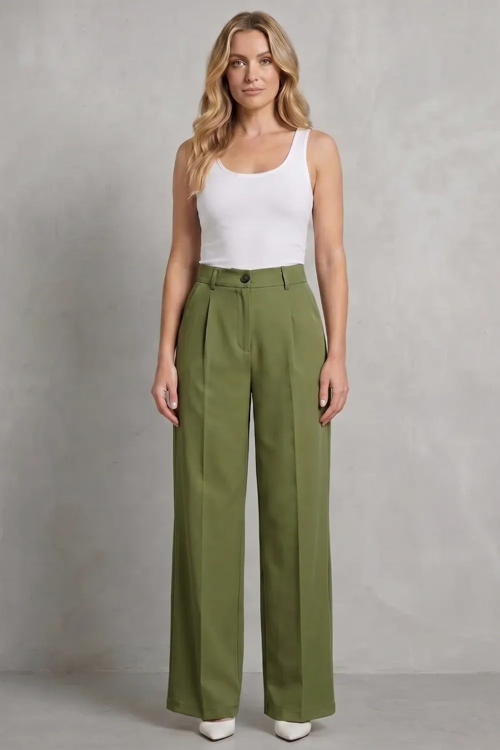 Sleek tailoring – High-waist straight-leg trousers
