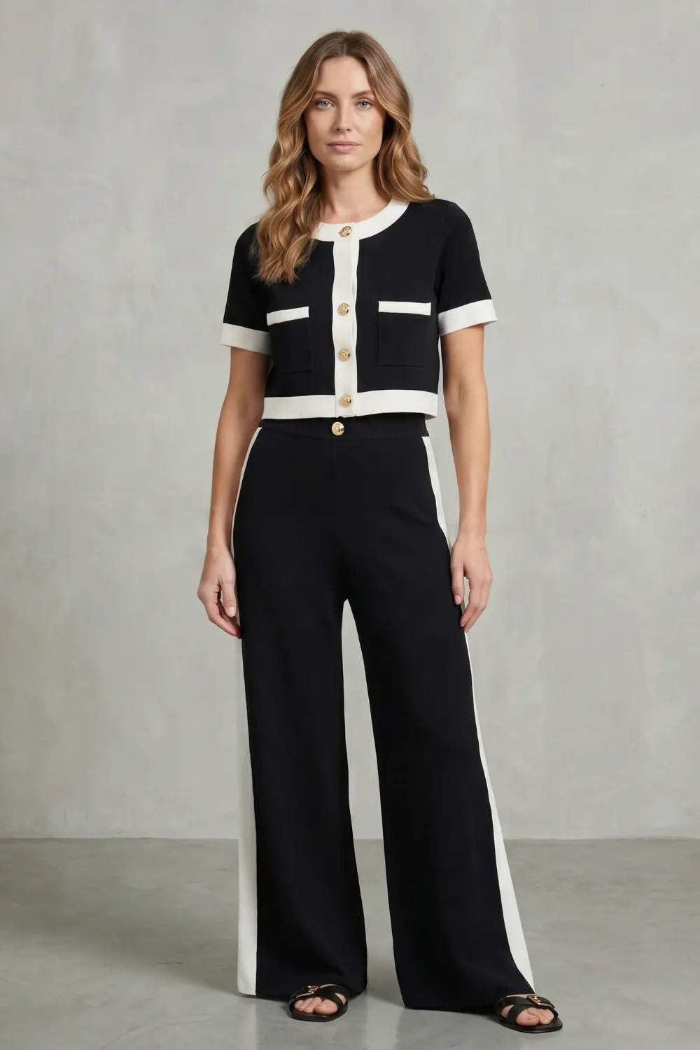 Contrast trim elegance – Two piece set