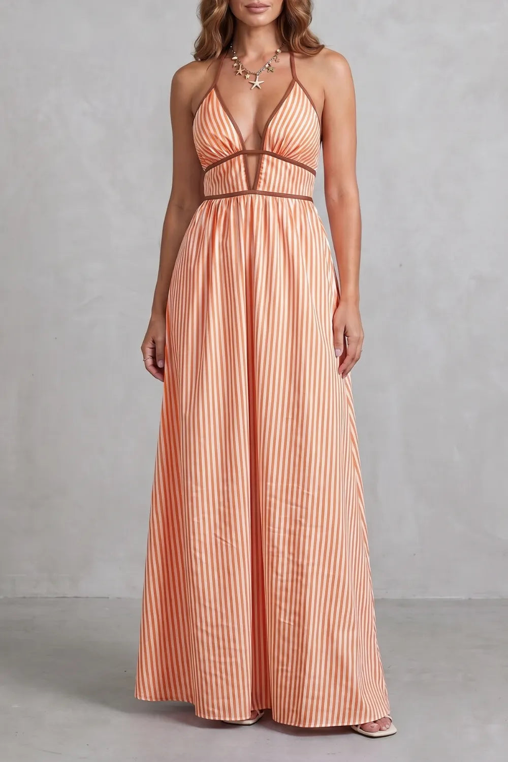 Striped backless silhouette – Maxi dress