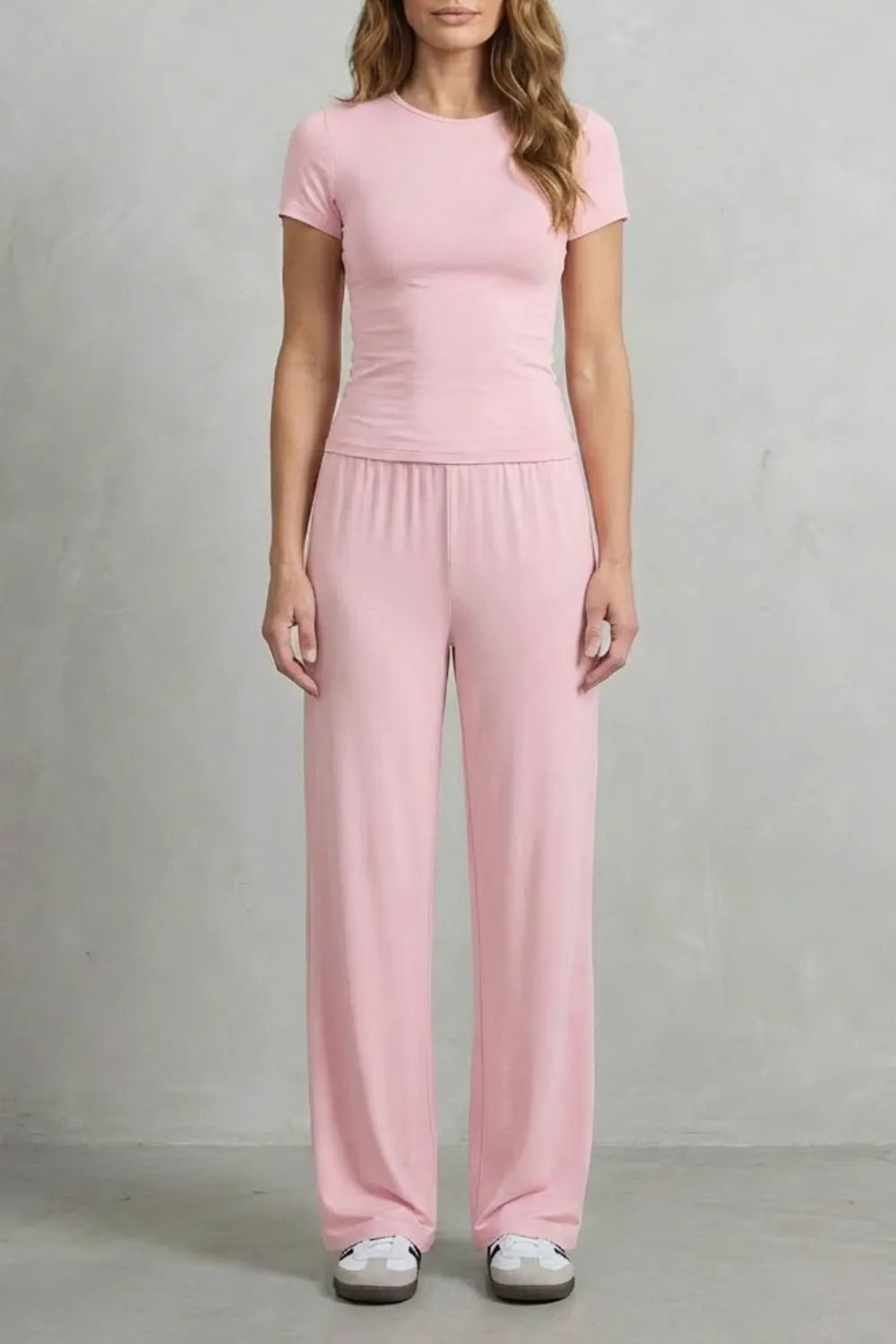 Sleek Simplicity – Pure Color Wide-Leg Pants Suit