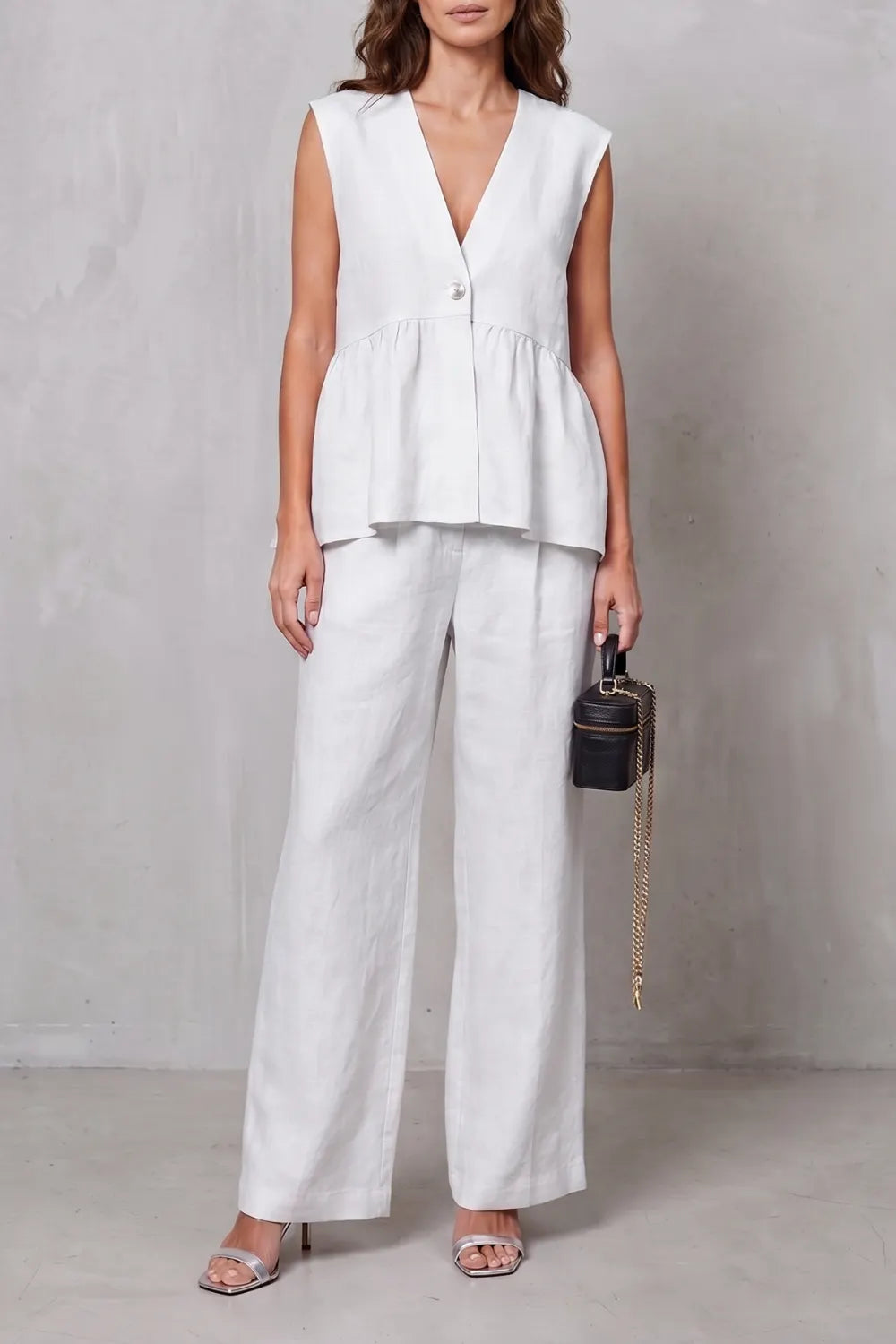 Soft peplum elegance – Two-piece trouser set