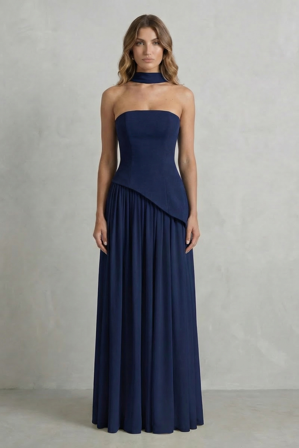 Sculpted draped slit – Strapless maxi dress