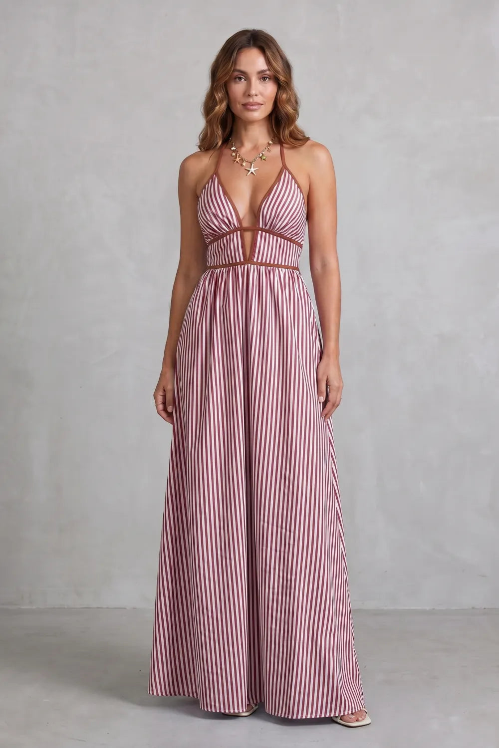 Striped backless silhouette – Maxi dress