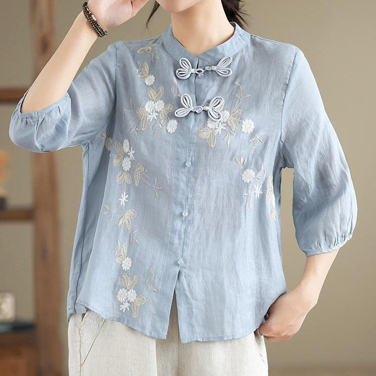 Women's Artistic Floral Embroidery Cotton Linen Casual Three-quarter Sleeve Top