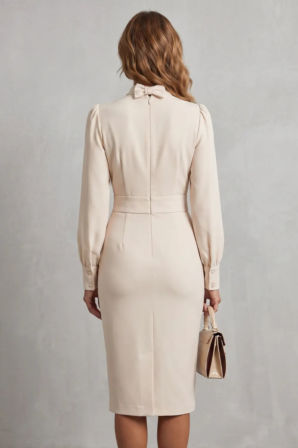 Bow neck refinement – Midi dress