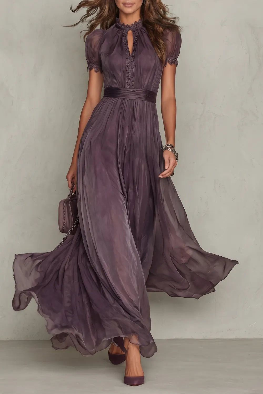 Lace keyhole elegance – Maxi dress