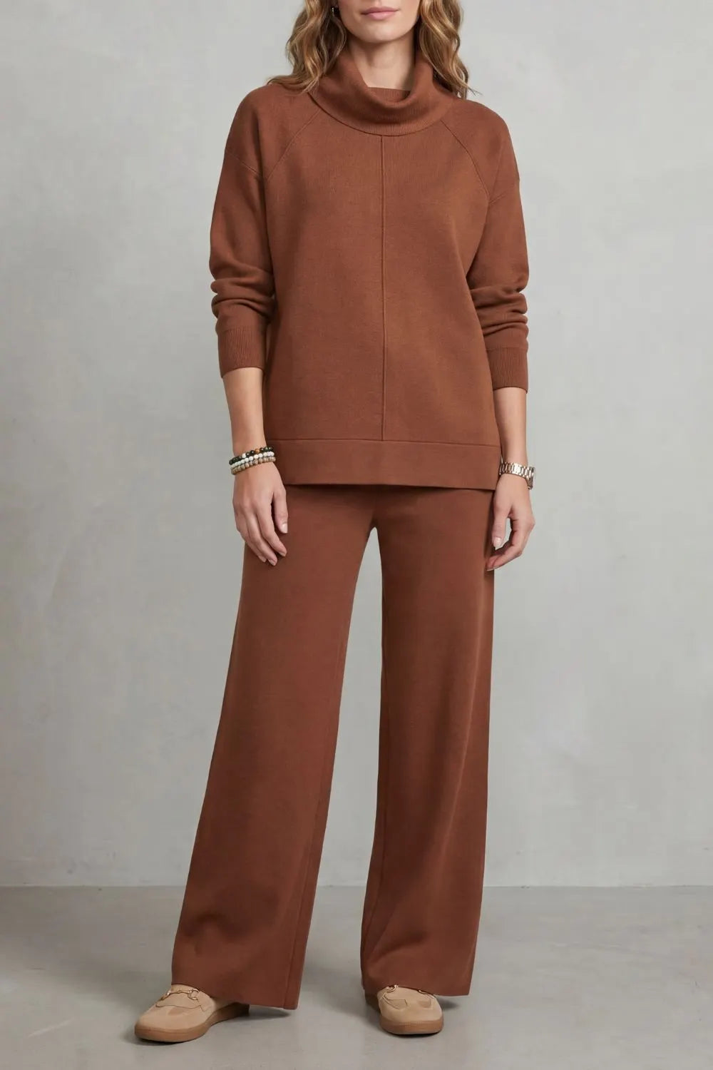 Relaxed elegance – Two-piece lounge set