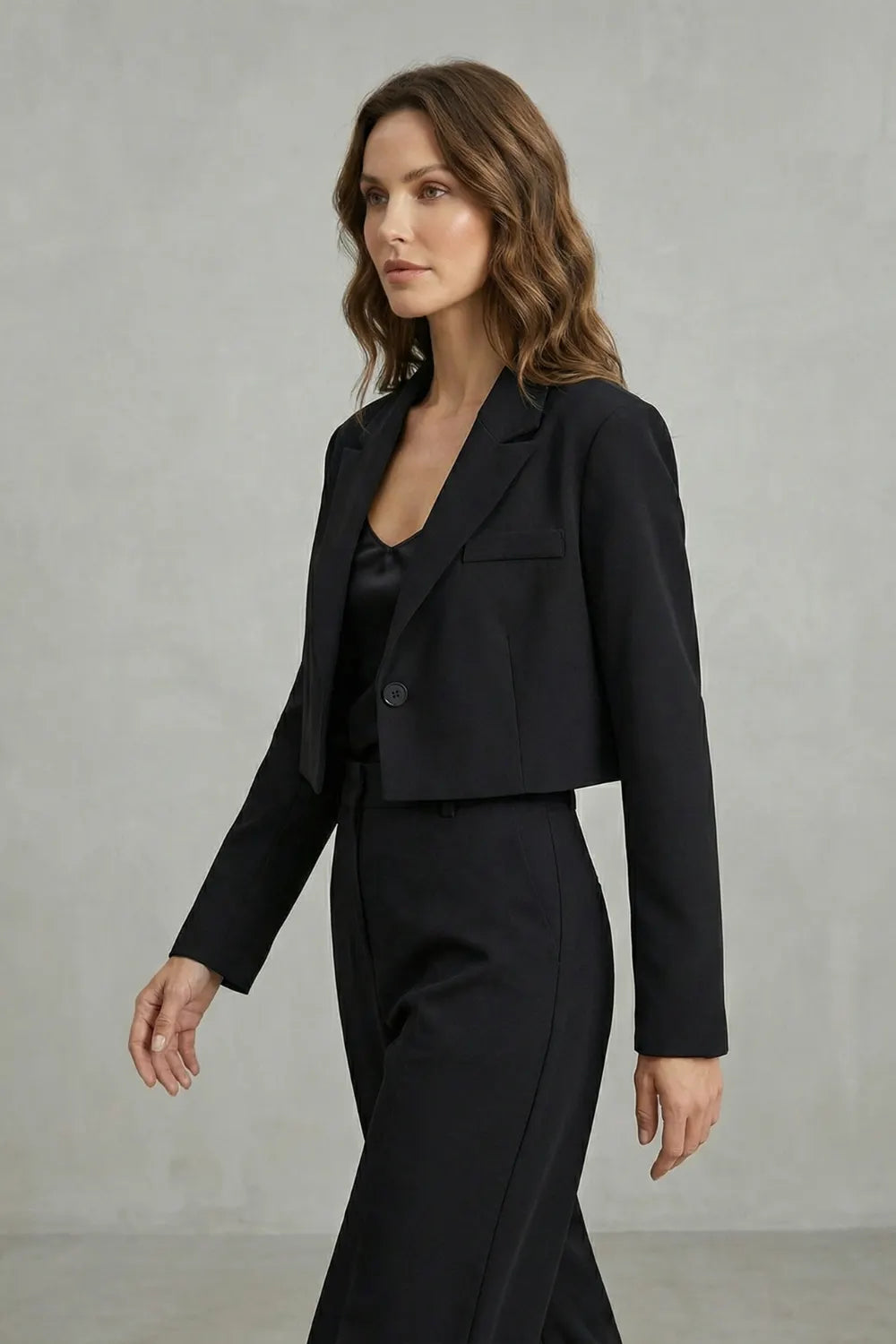 Chic cropped silhouette – Blazer