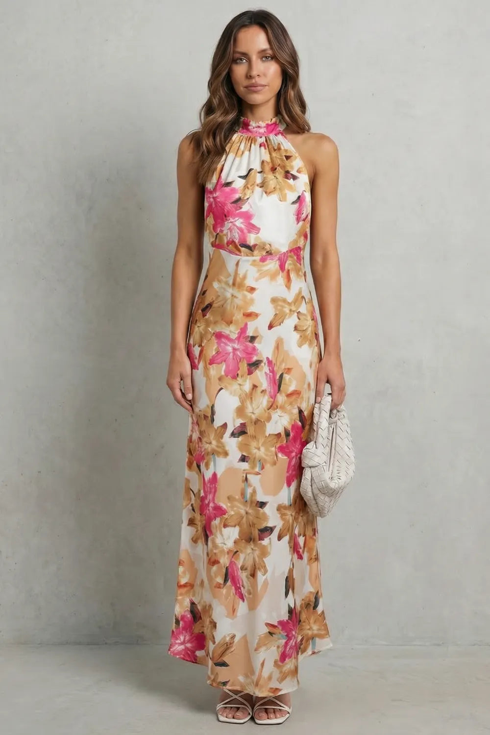 Floral halter elegance – Maxi dress