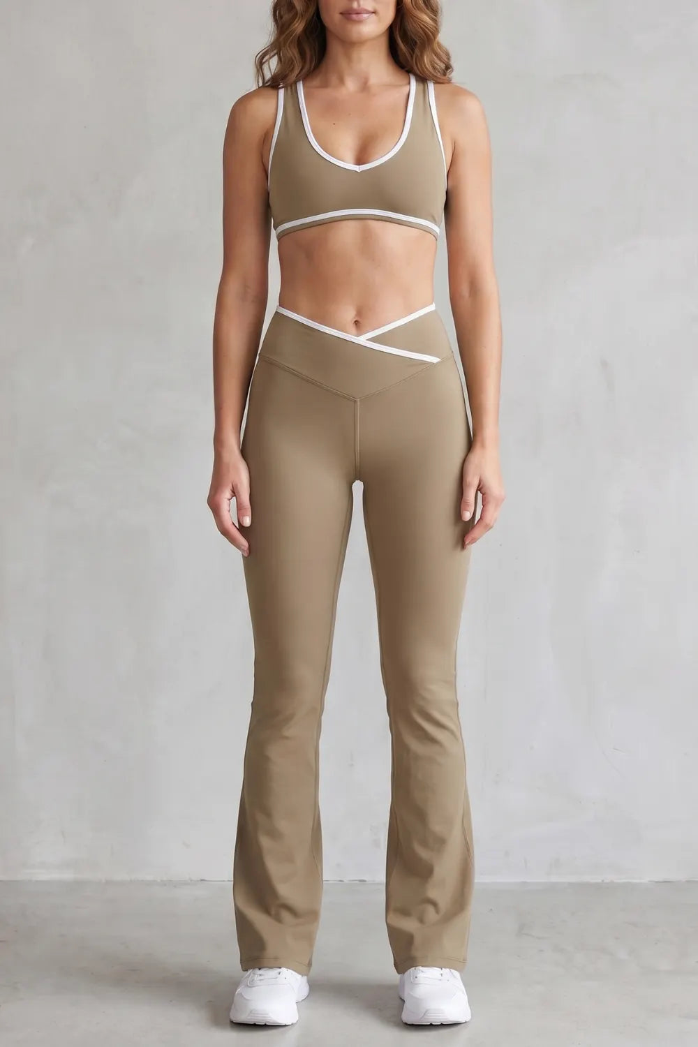 Sculpting contrast trim – Activewear set