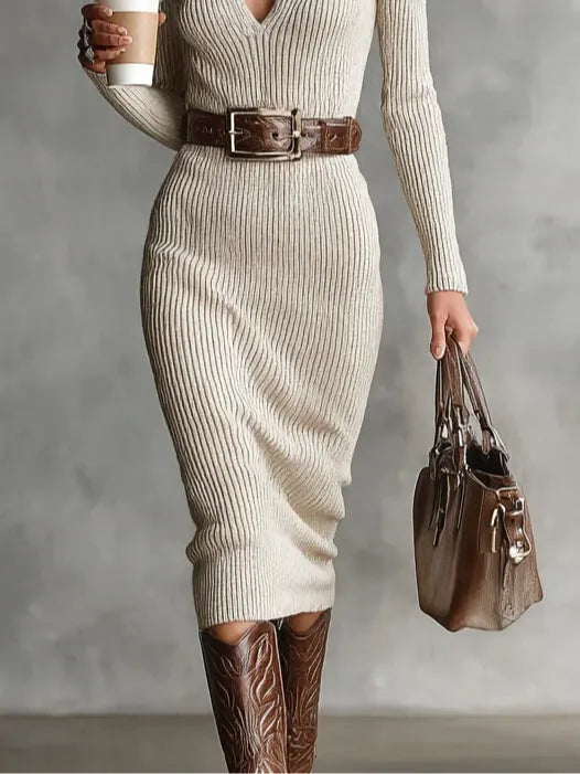 Valériea - Chic Fitted Dress