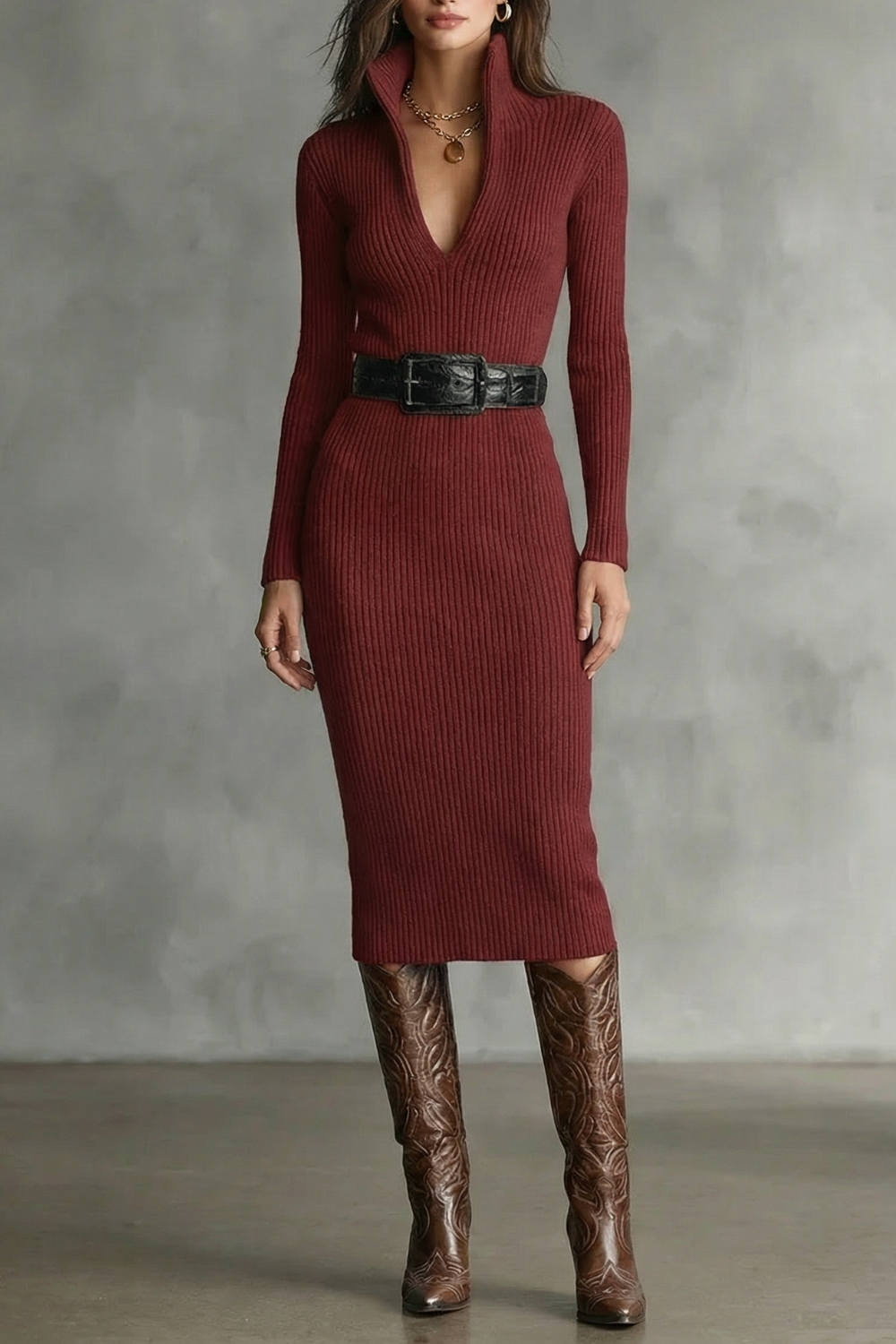Sculpted elegance – Knit midi dress