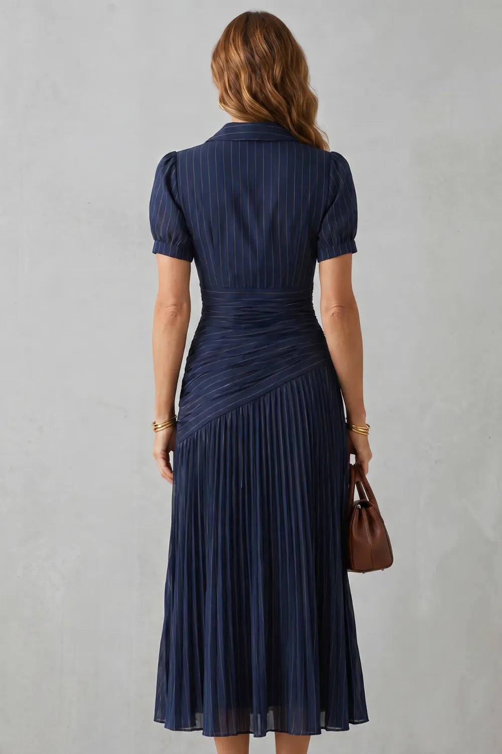 Pleated waist refinement – Midi dress