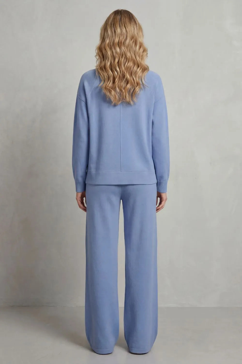 Relaxed elegance – Two-piece lounge set