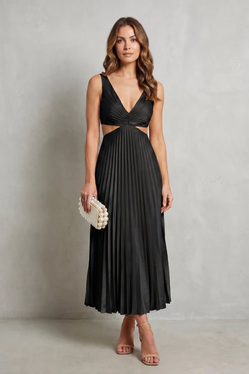 Pleated waist elegance – Maxi dress