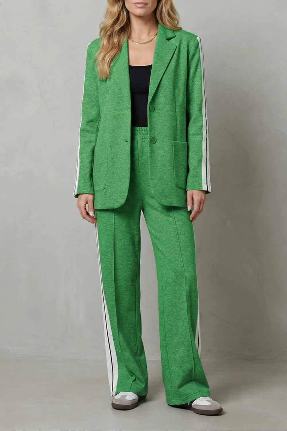 Sporty tailored contrast – Two piece set