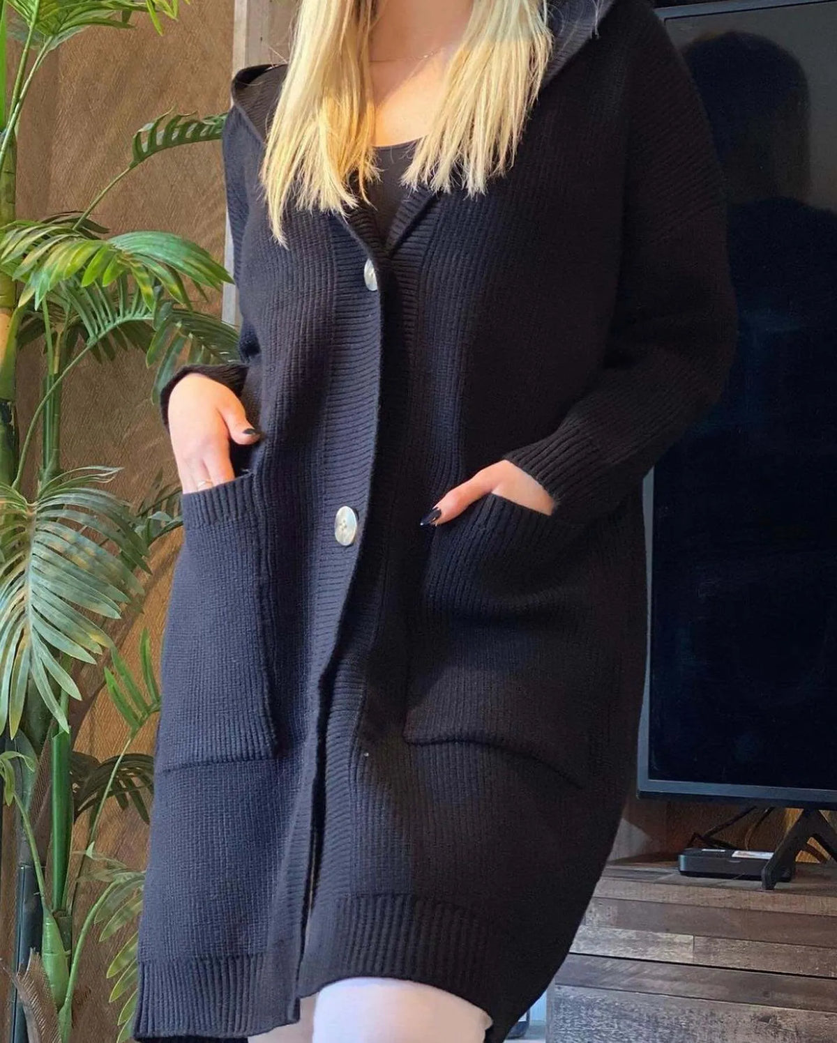 Women's Casual Solid Color Mid-length Knitted Jacket