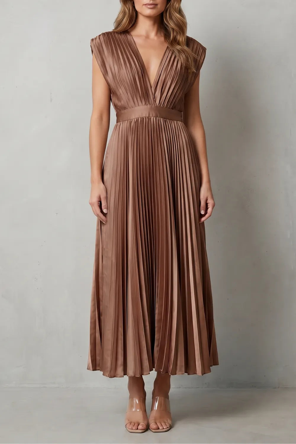 Flowing pleated elegance – Midi dress