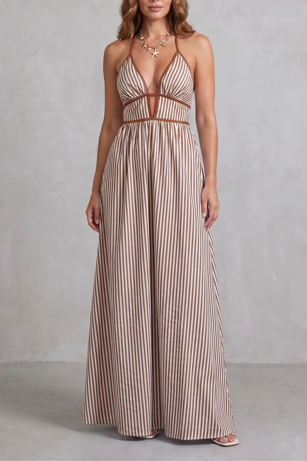 Striped backless silhouette – Maxi dress