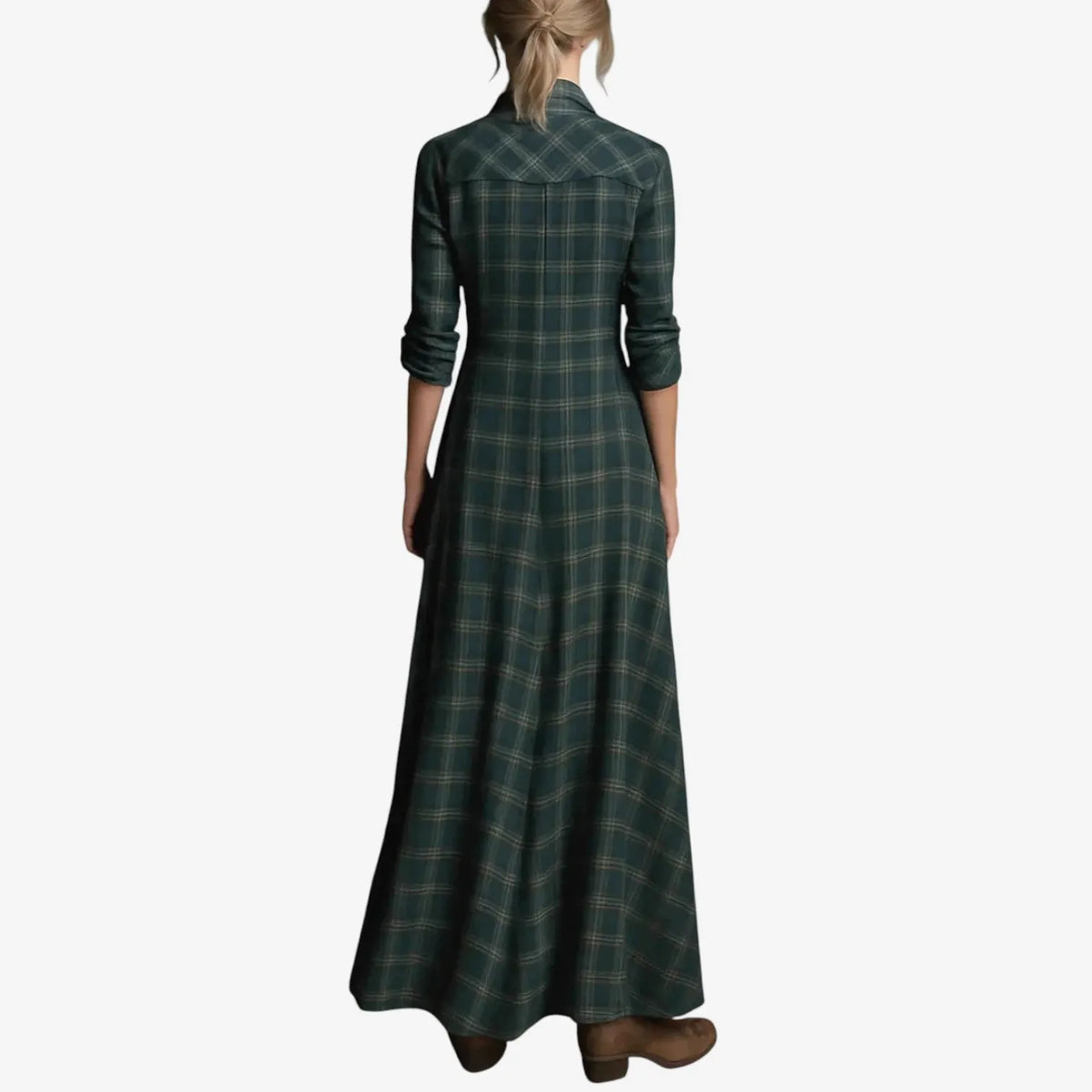 Carisse - Collared Minimalist Dress
