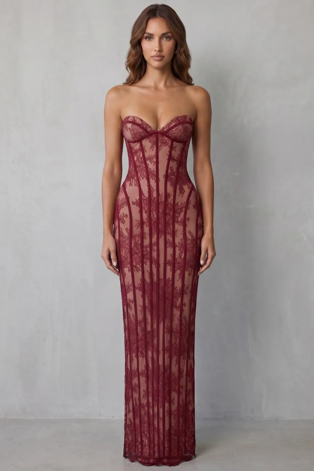 Sculpted lace allure – Maxi dress