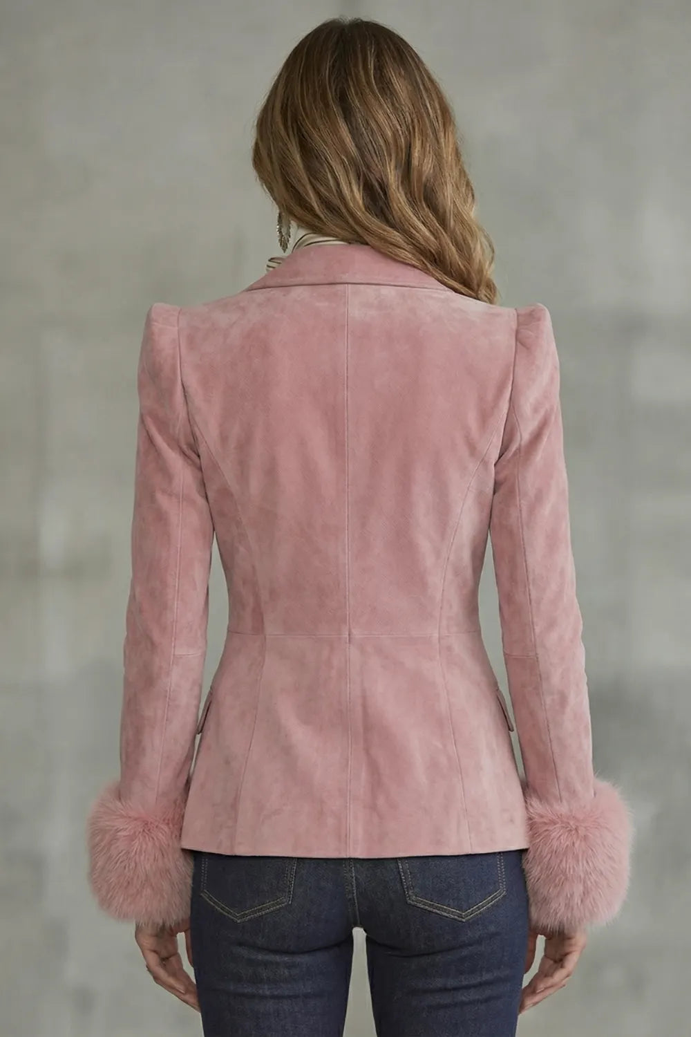 Tailored slim fit elegance – Suede blazer