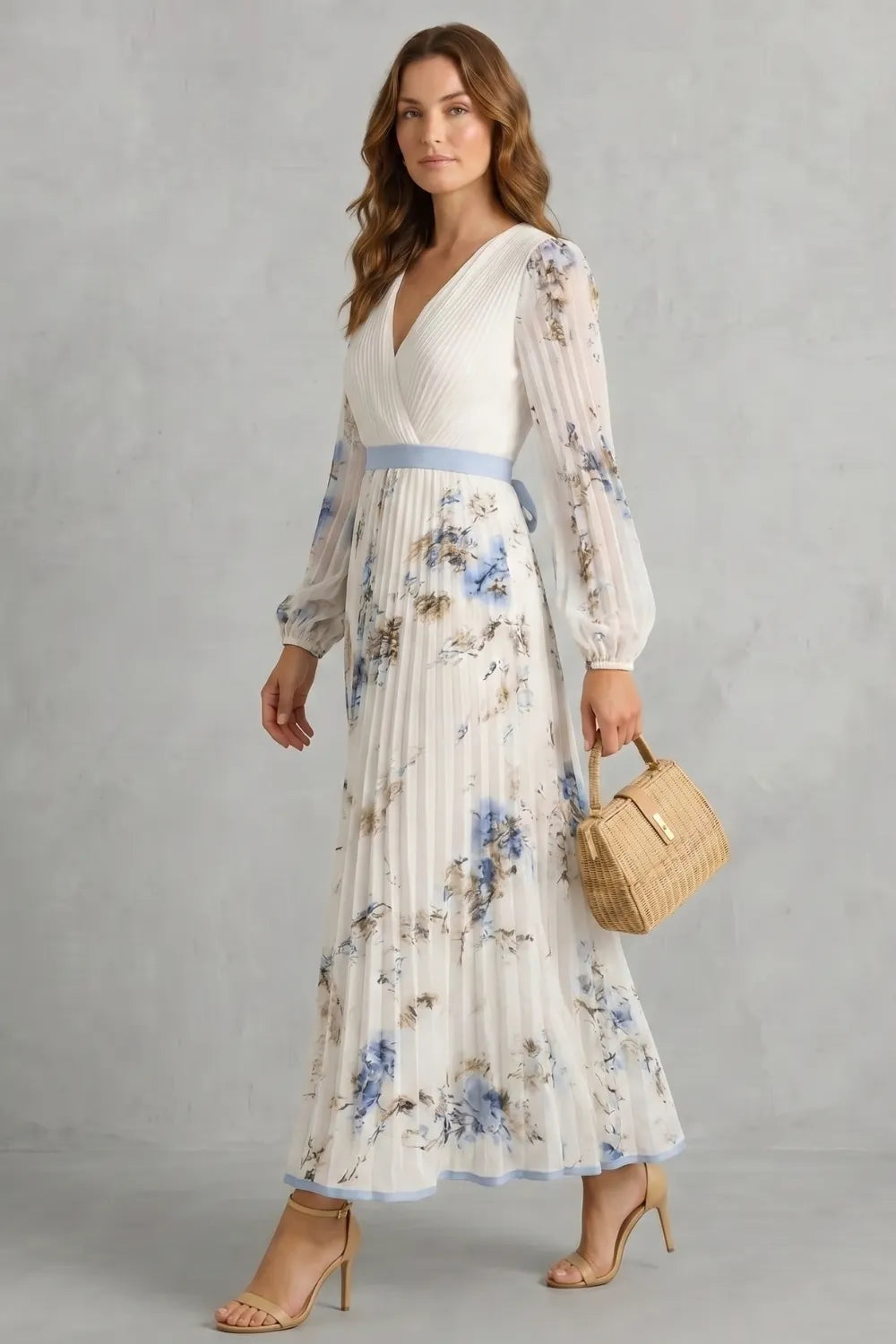 Romantic pleats – Floral maxi dress