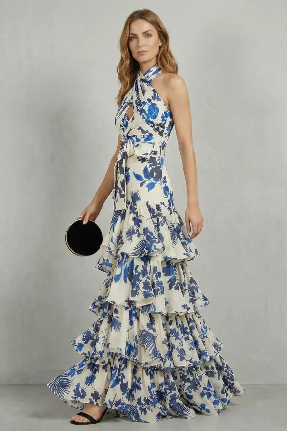 Floral halter elegance – Maxi dress