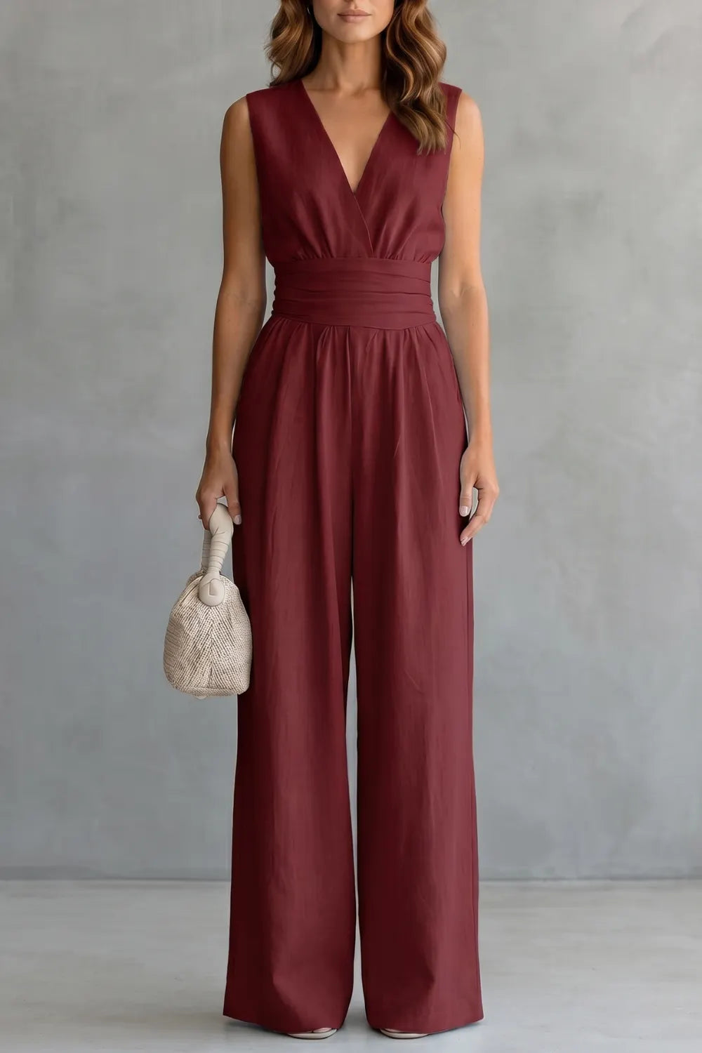 Waist-defining elegance – Sleeveless jumpsuit