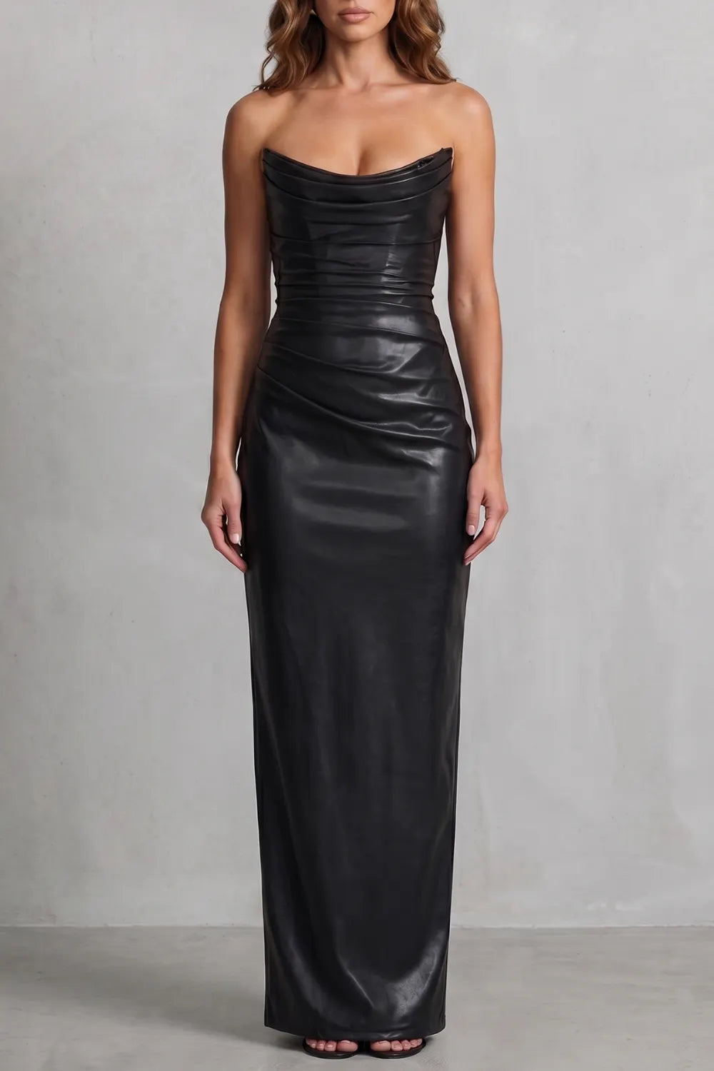 Sculpted faux leather – Maxi dress