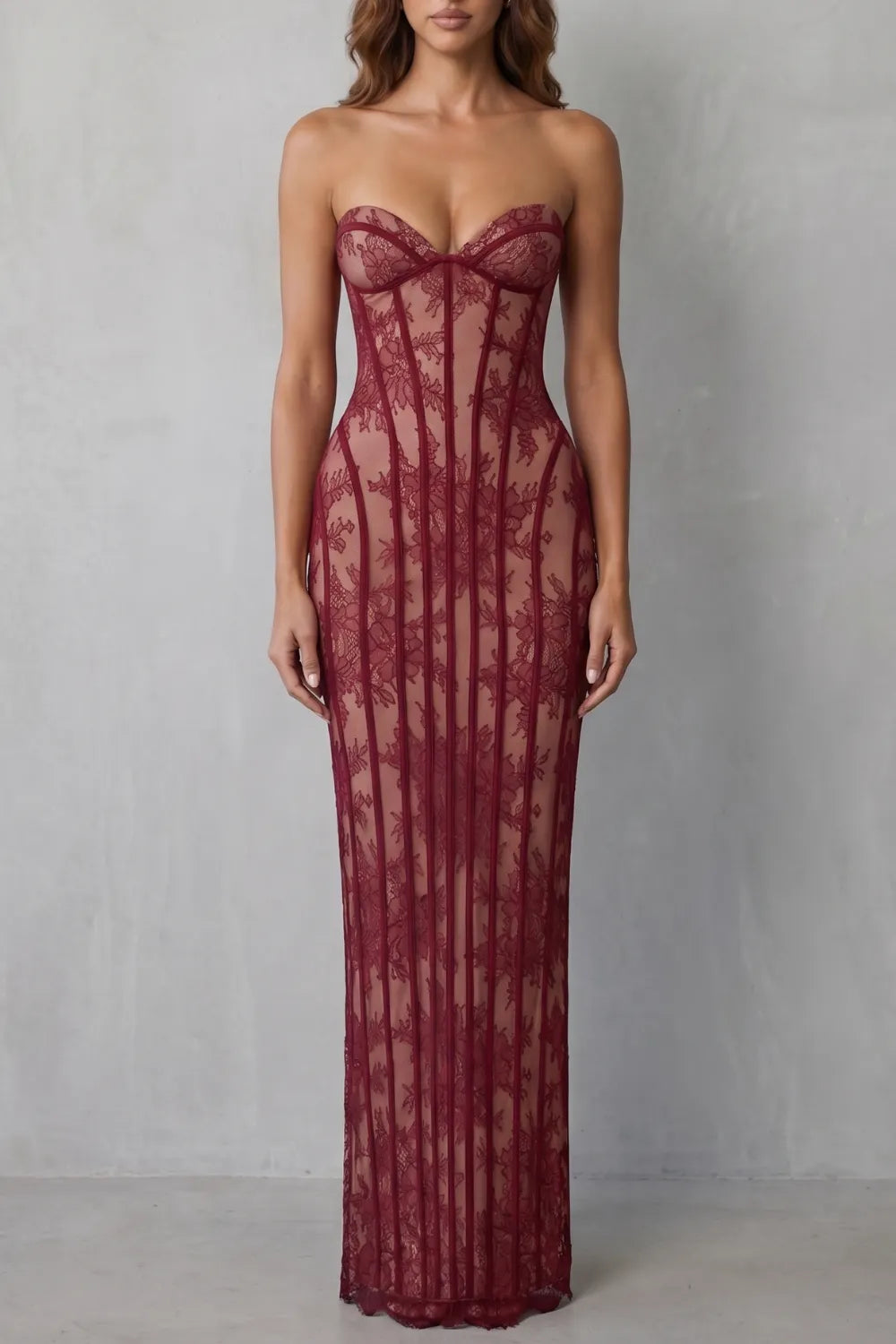 Sculpted lace allure – Maxi dress
