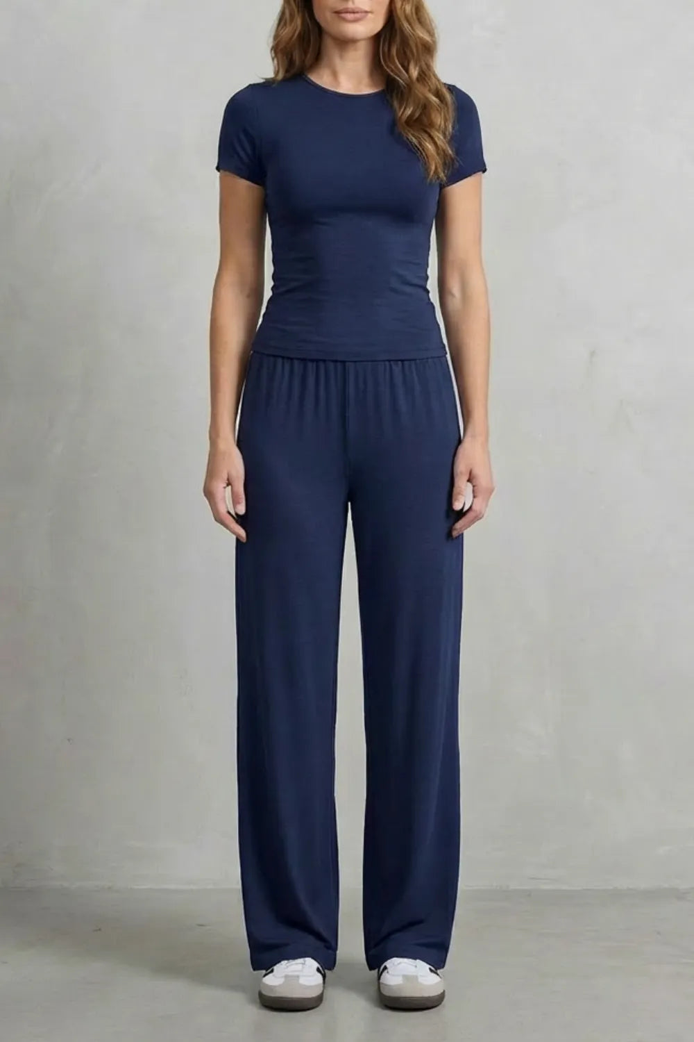 Sleek Simplicity – Pure Color Wide-Leg Pants Suit